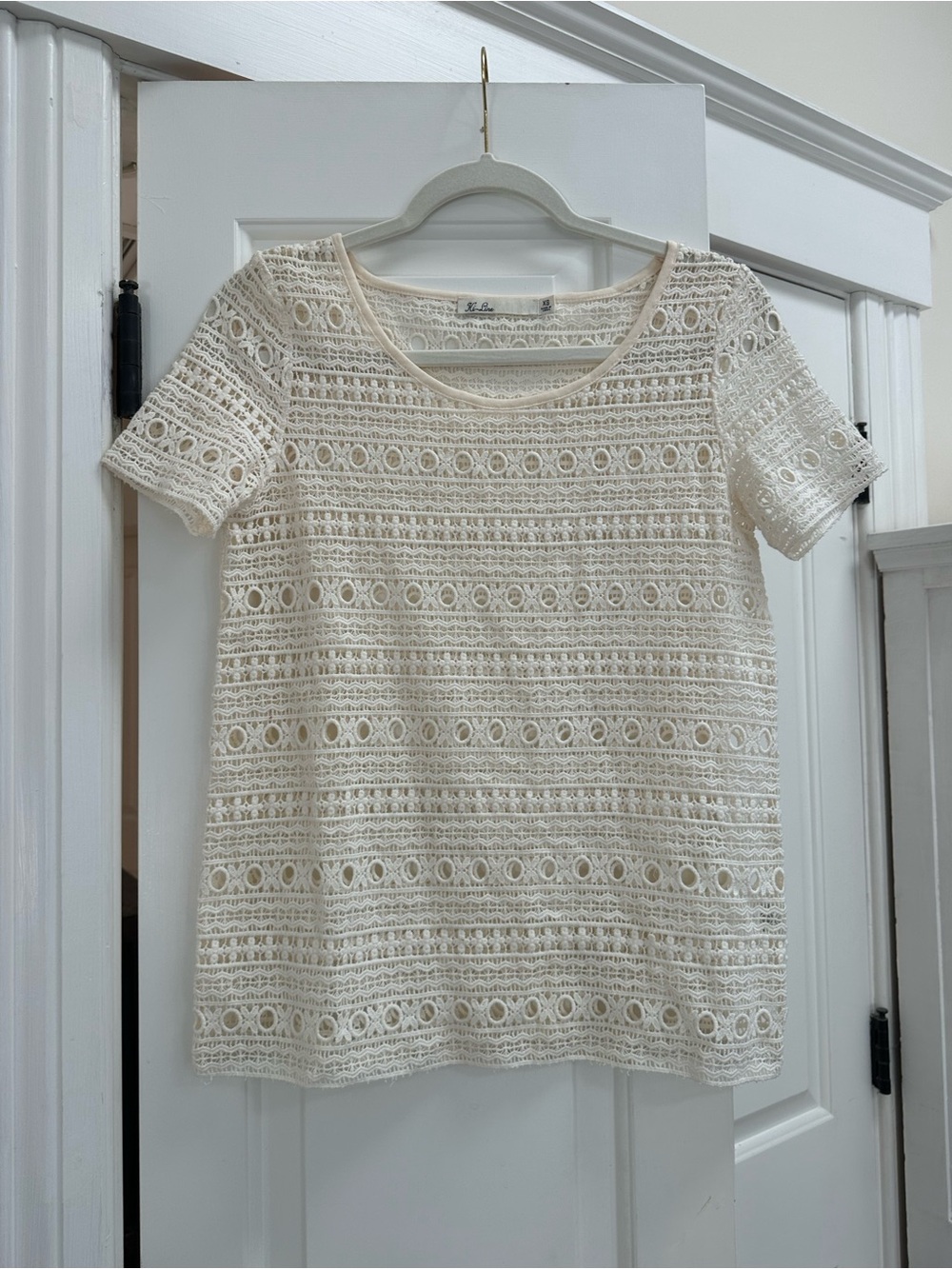 Anthropologie Cream Crochet Lace Short Sleeve Top